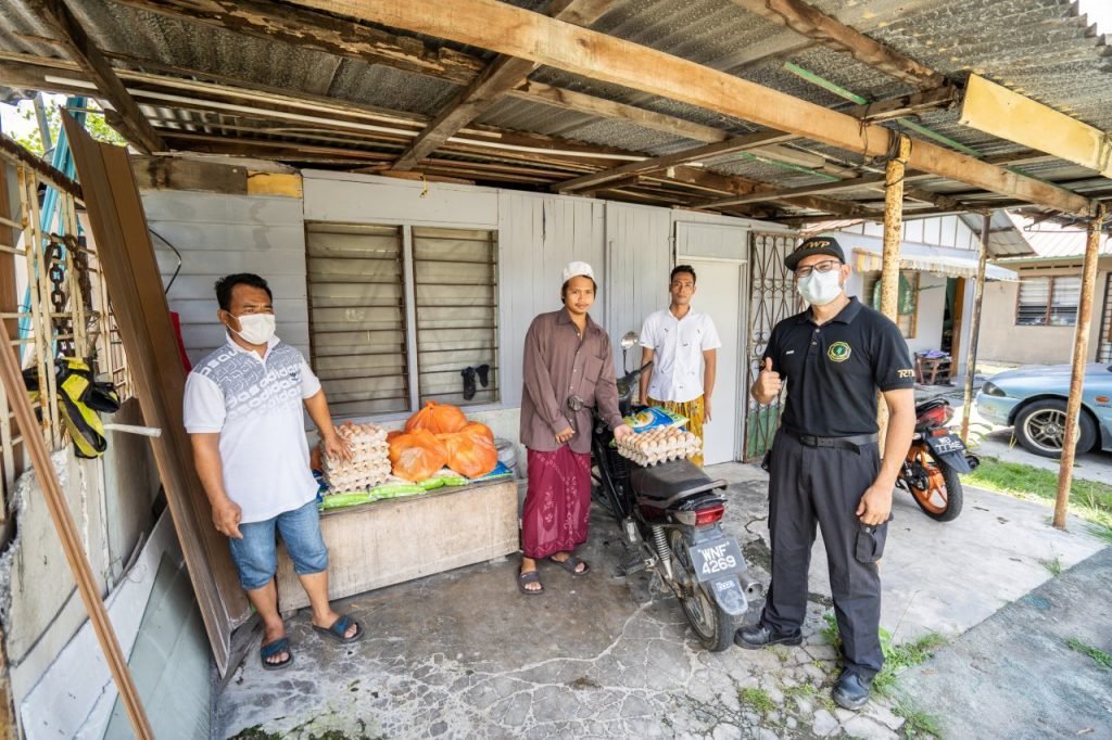 Pengagihan Bantuan Makanan Projek Pelangi 2020