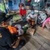 Pengagihan Bantuan Makanan Projek Pelangi