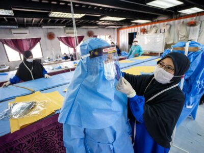 Isolation Gown Ppe Projek Pelangi 013